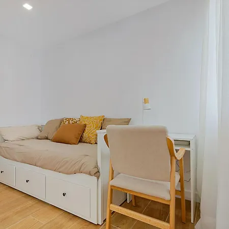 Dennilenni A Centro マルベーリャ